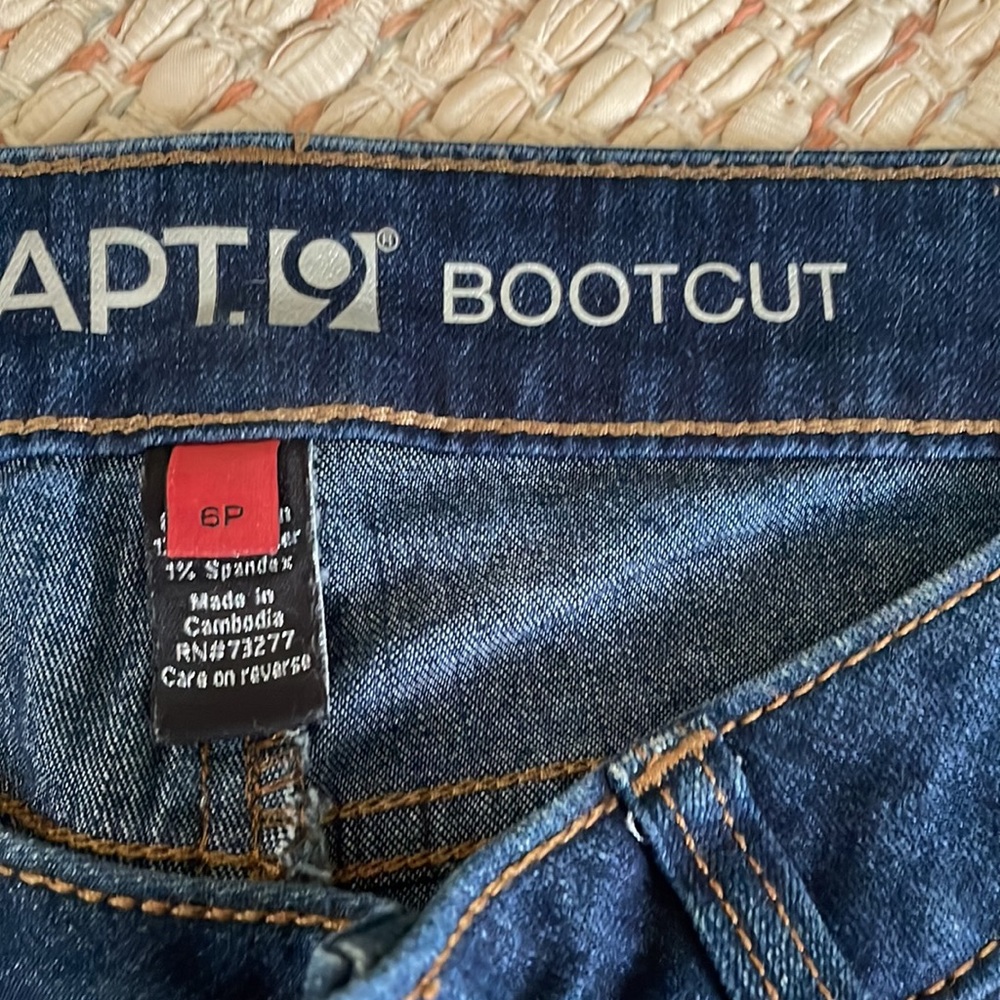 Jeans - Picture 4 of 5